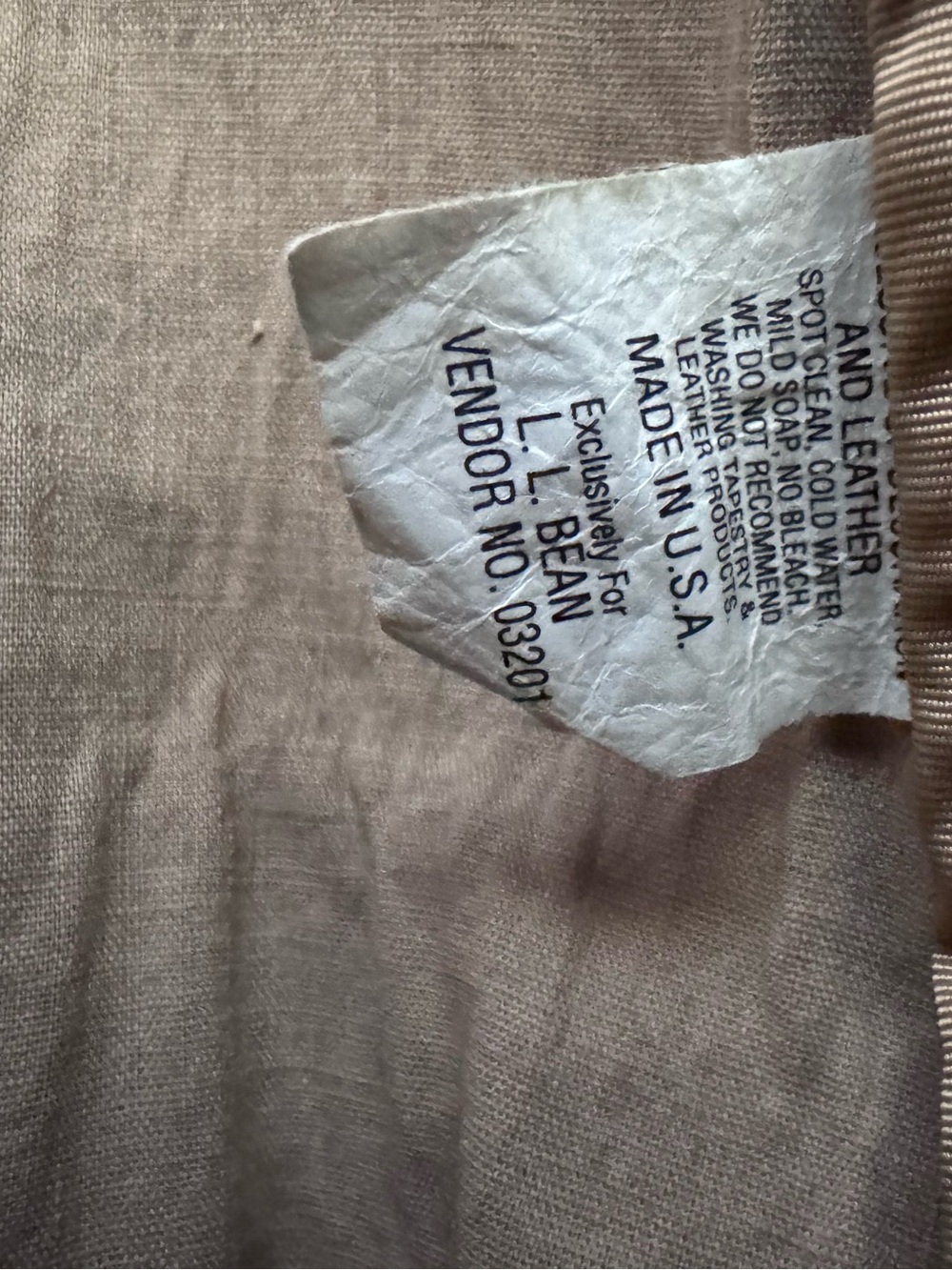 Vintage LL Bean Tapestry Backpack - Picture 4 of 7